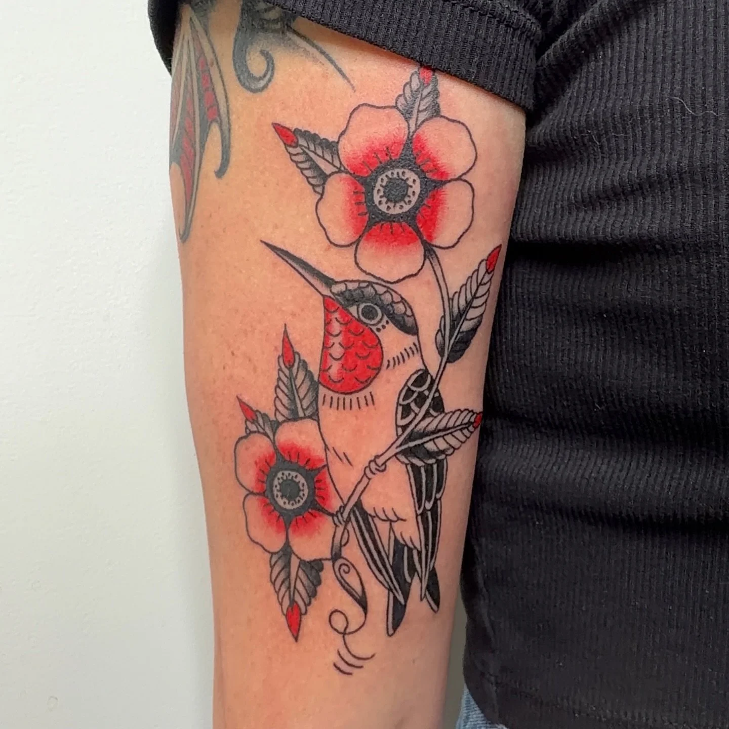 This was so much fun, more birds always❣️

#chicagotattoos #chicagotattooartist #chicagotattoo #chicagoamericantraditional #chicagoartist