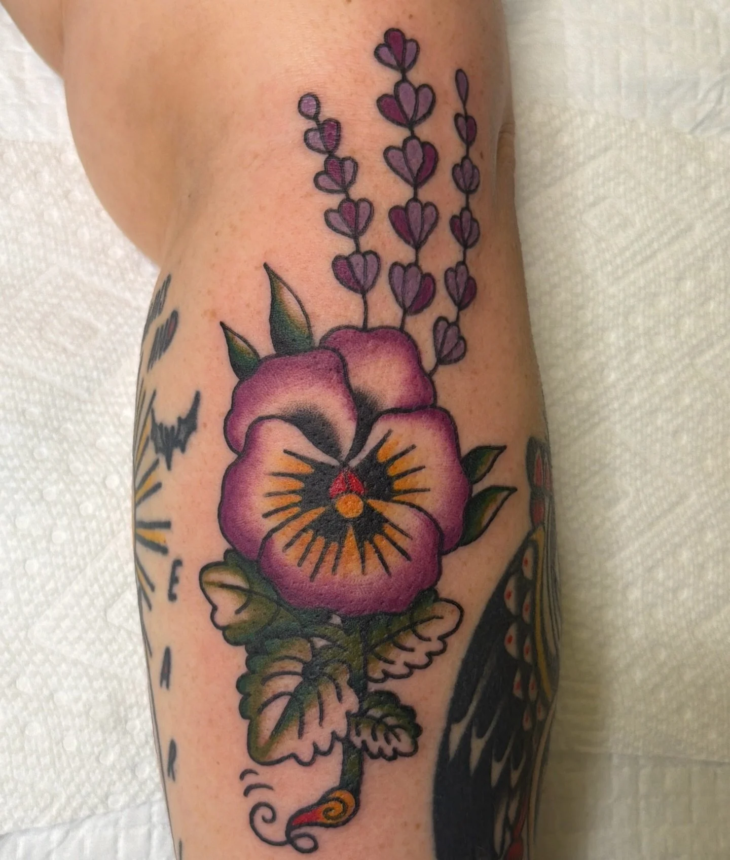 More like this please!!!! 

#chicagotattoos #chicagotattooartist #chicagotattoo #chicagoamericantraditional #chicagoartist