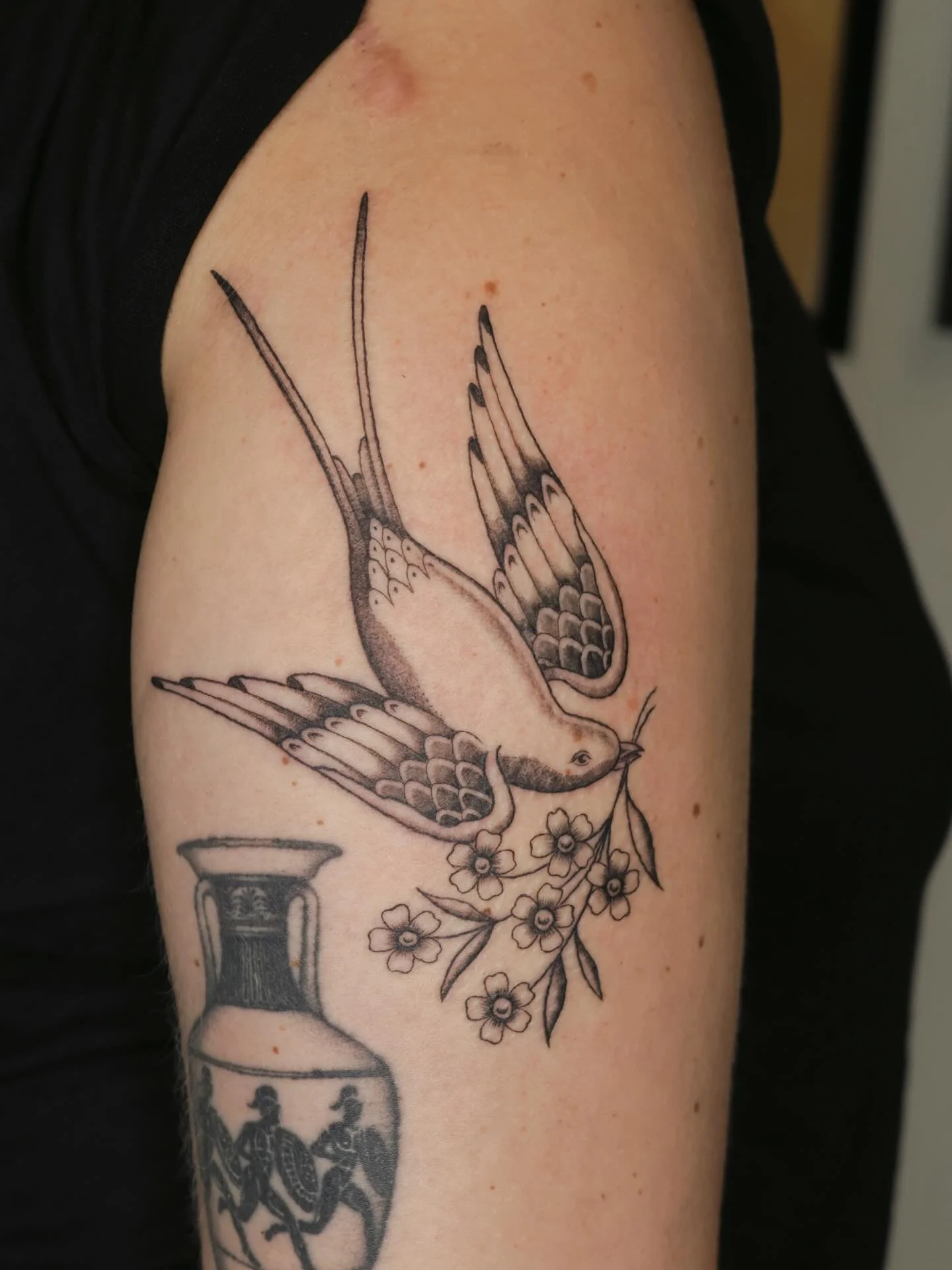 This little bird flash has been on my wall for over a year &amp; then out of the blue I had 2 clients separately book it for the same week! My flash is repeatable and I am always down to tattoo it-no matter how long ago I designed it:)
#dfwtattoos #d