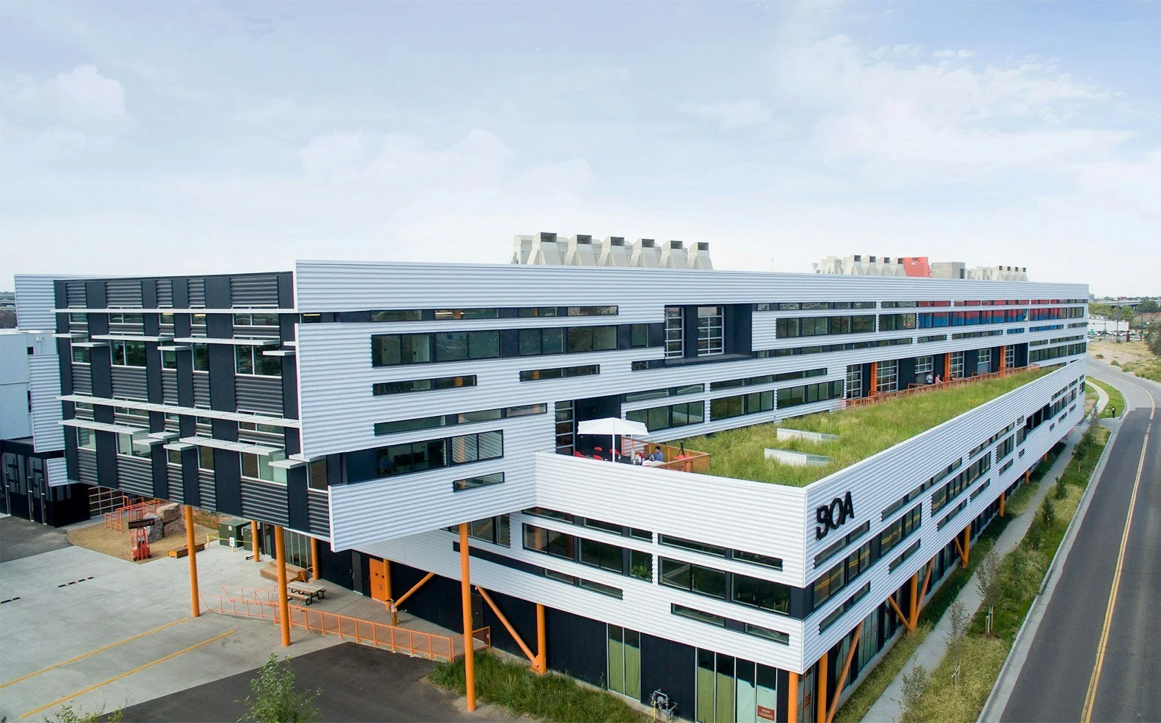 groundwrk-tenant-office-lease-flight-building-taxi-campus-denver-rooftop.jpg