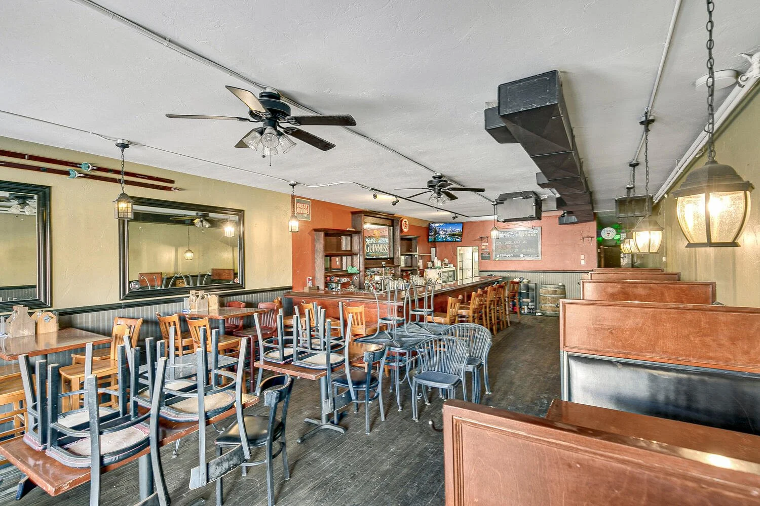 375-south-pearl-denver-restaurant-lease-interior-dining.jpg