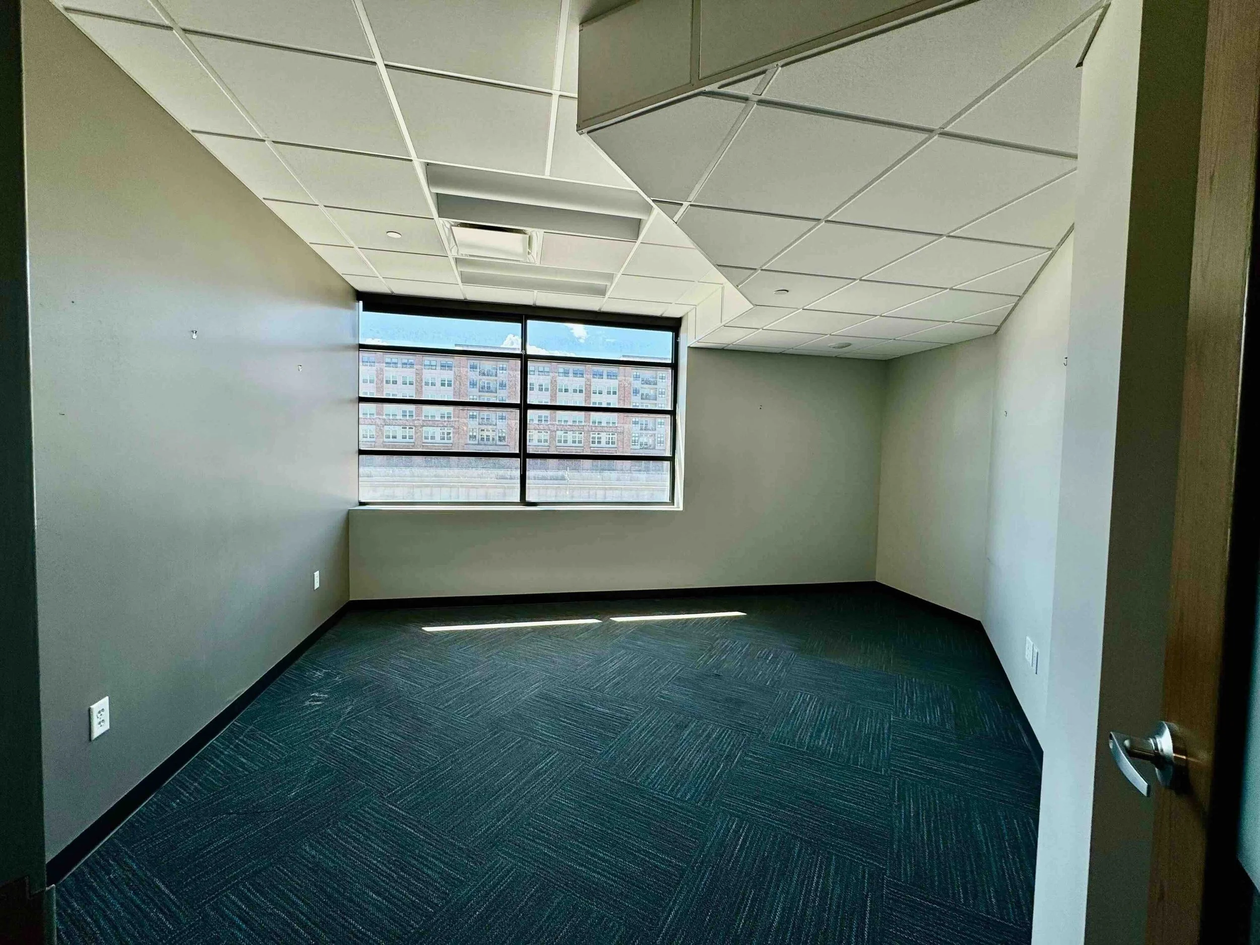 999-south-logan-denver-office-interior.jpeg