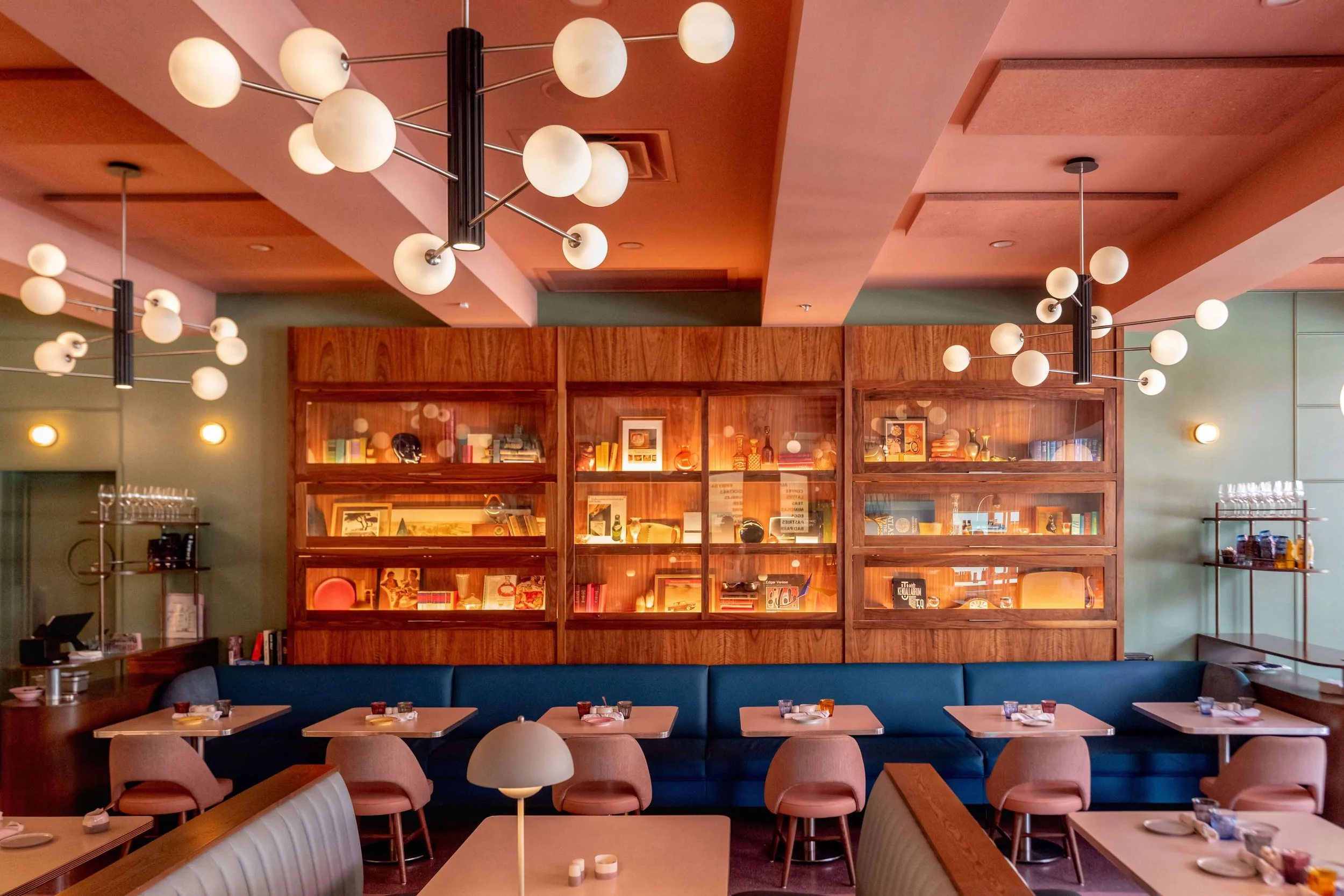 The Impact of Intentional Lighting on Commercial Interior Design