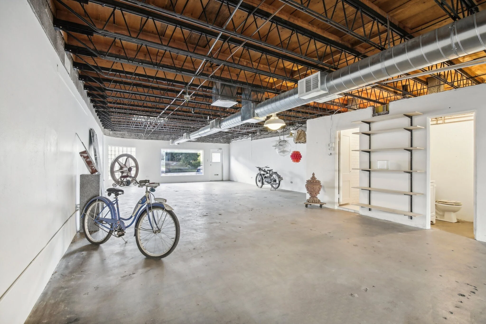 1140-speer-denver-vintage-retail-interior-5.jpg