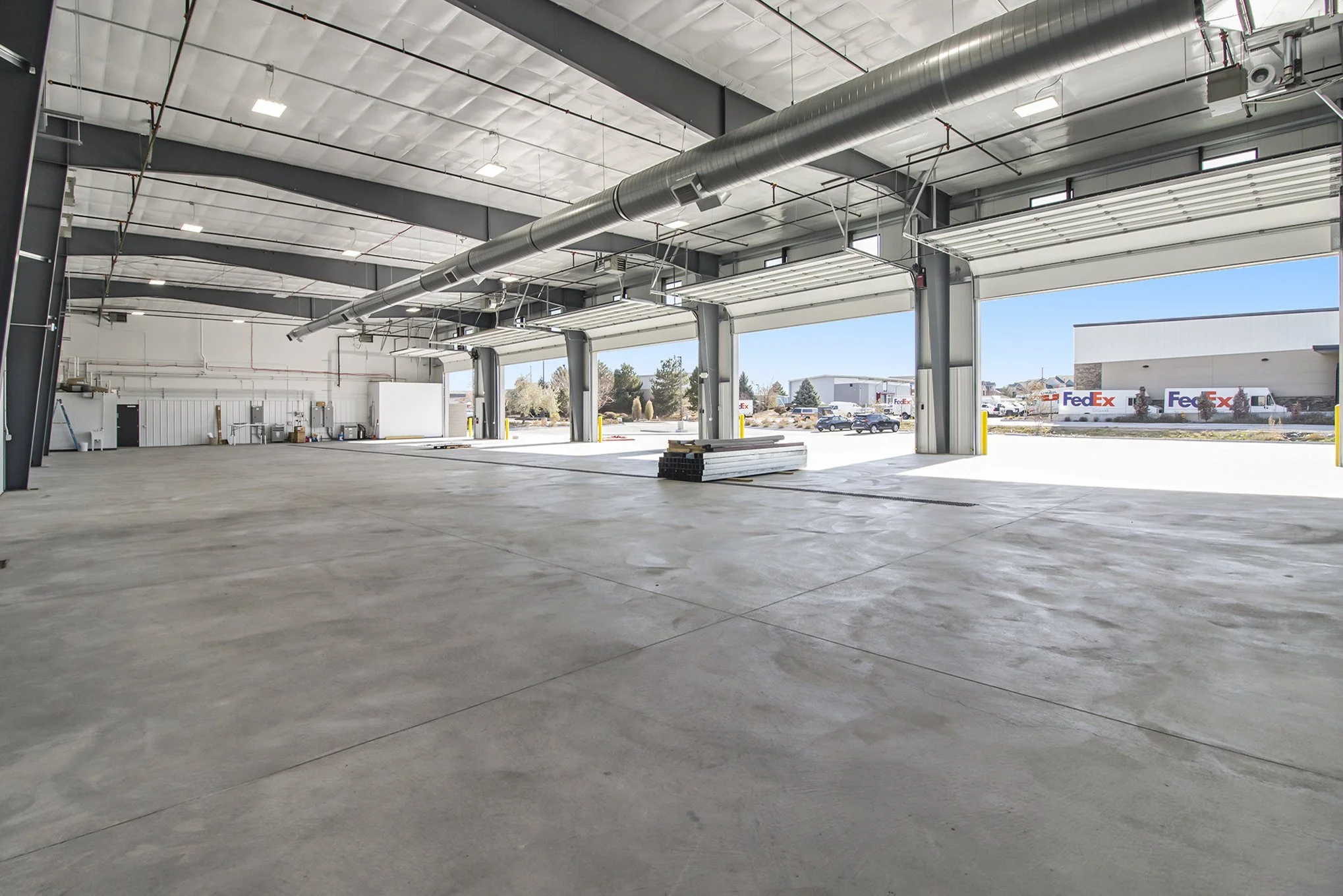 7103-s-dillon-court-dove-valley-englewood-colorado-indiustrial-warehouse-interior-2.jpg