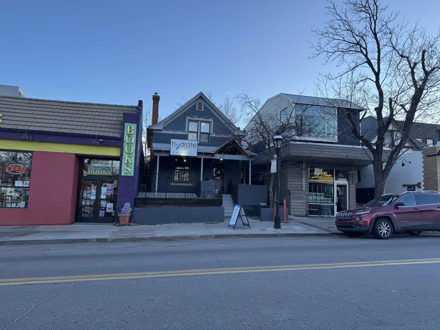 3440-west-32nd-avenue-denver-highlands-hydrate-iv-exterior-storefront-street.jpg
