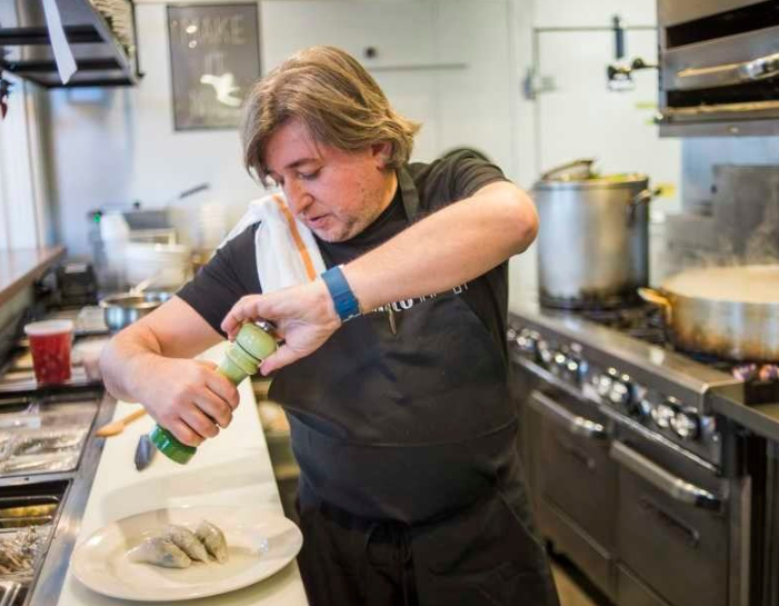 risica-restaurant-edit-rino-denver-chef-andrea -frizzi-cooking.png