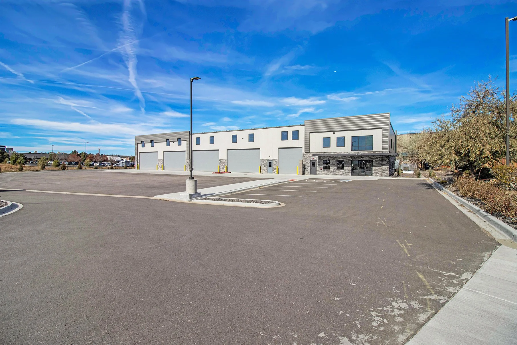 7103-s-dillon-court-dove-valley-englewood-colorado-indiustrial-warehouse-exterior-parking.jpg