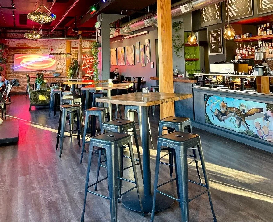 300-south- logan-denver-unit-101-retail-cafe-interior-seating.jpg