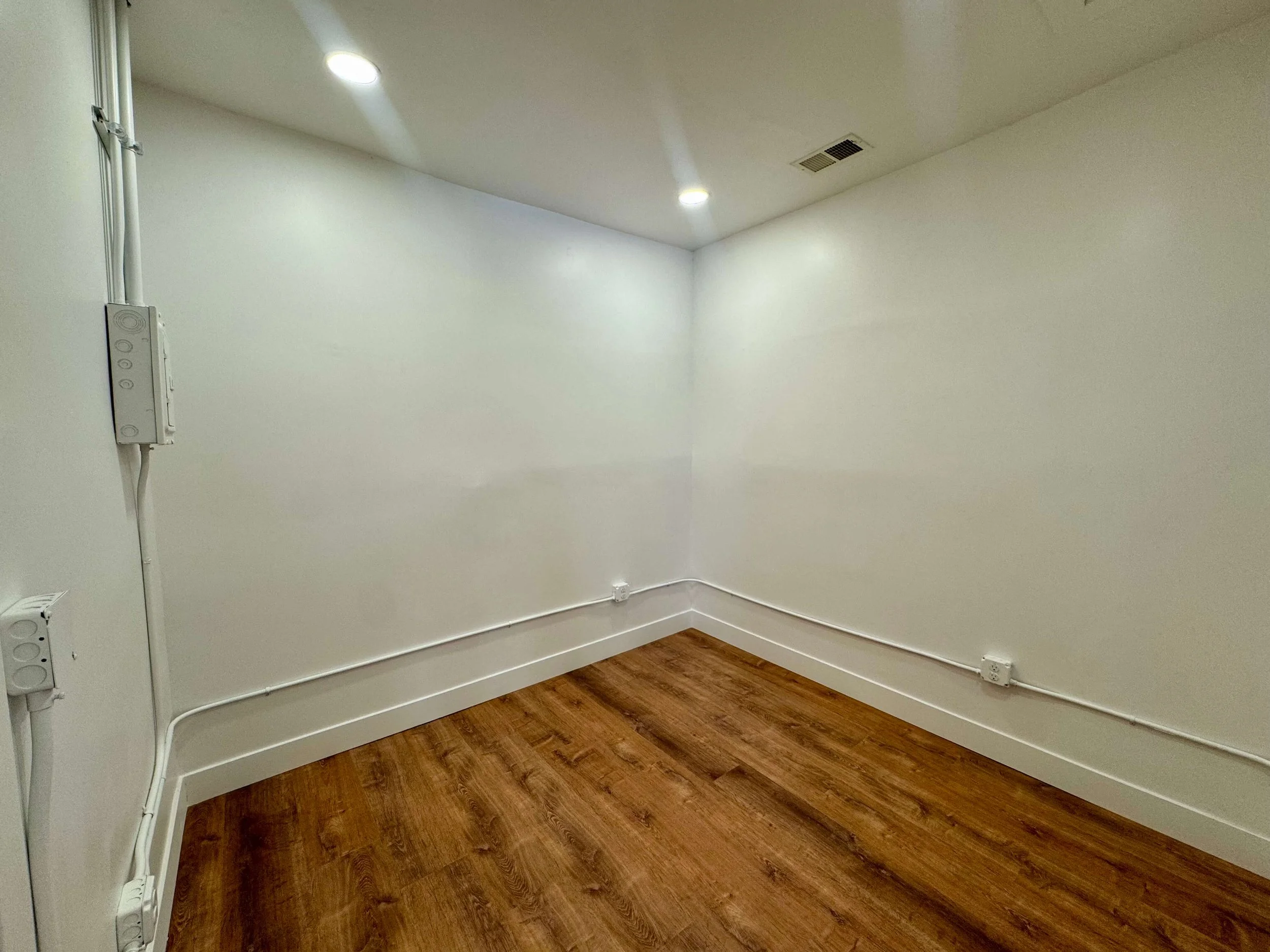 Suite 3 Interior