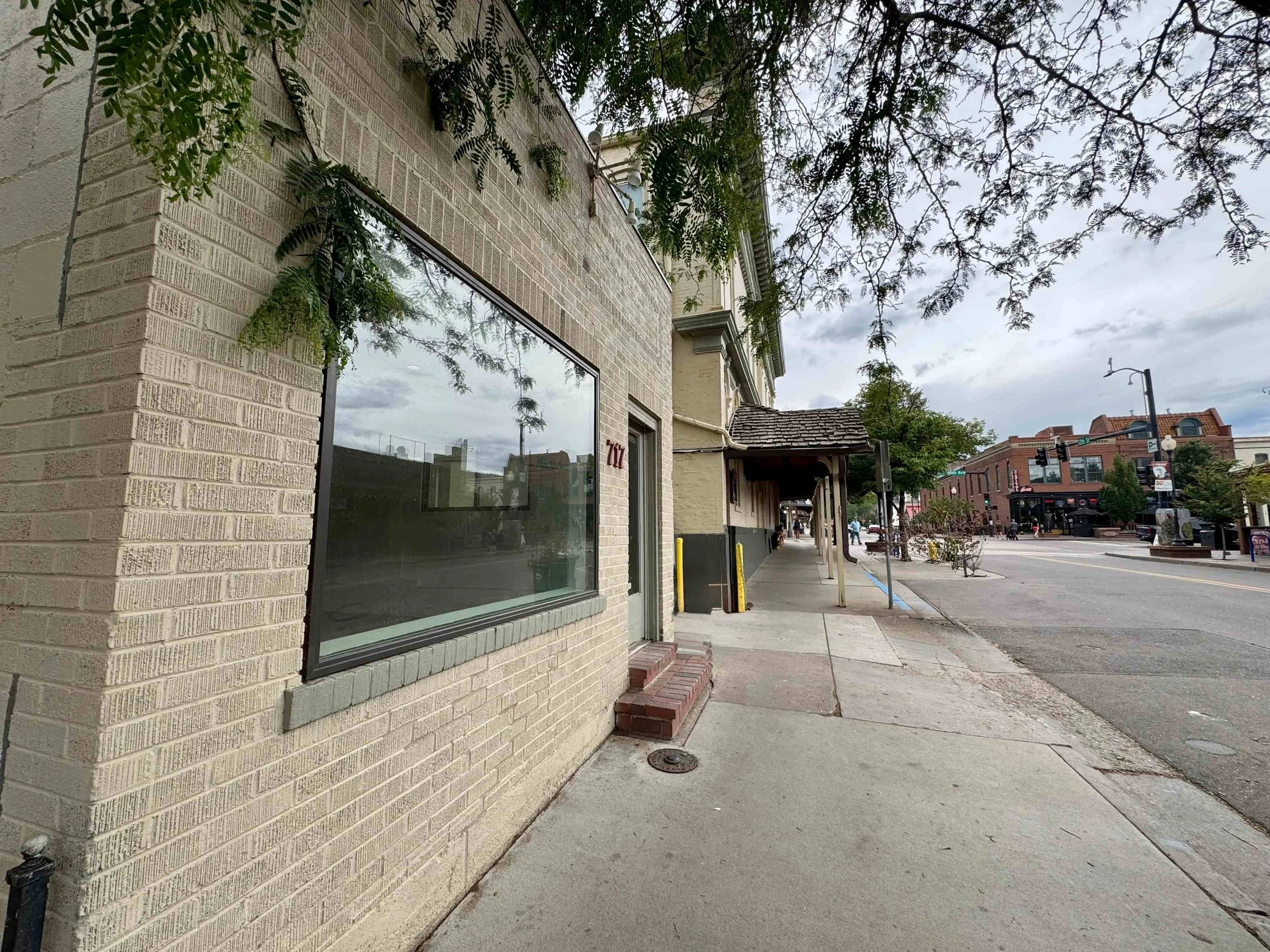 717-12th-street-golden-colorado-retail-office-lease-exterior-suite-1-3.jpg