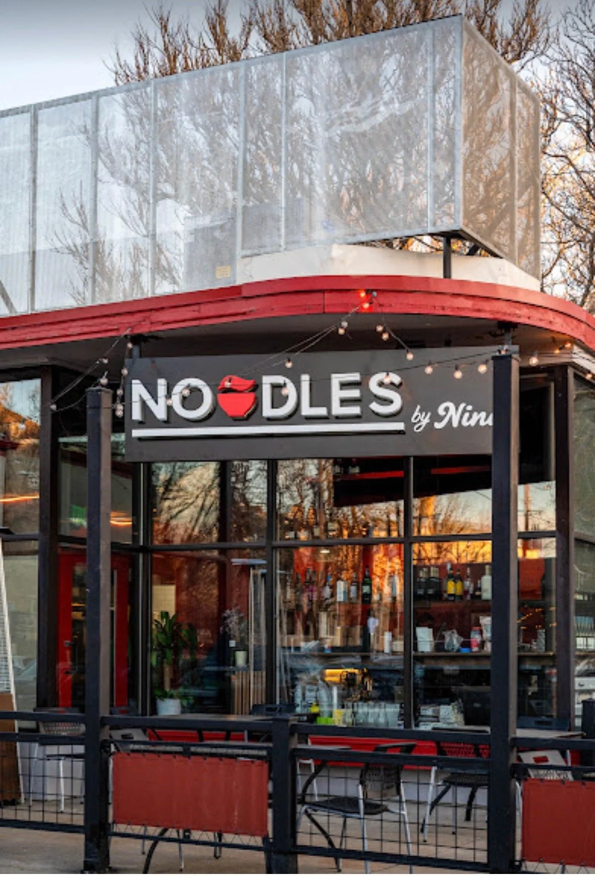 noodles-by-nina-restaurant-tenant-17th-avenue-denver-exterior-sign.jpeg