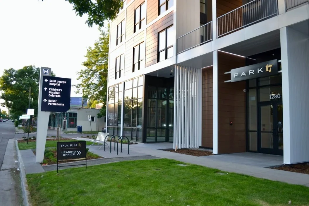 park-17-apartments-multifamily-retail-east-17th-denver-exterior-sidewalk.jpg