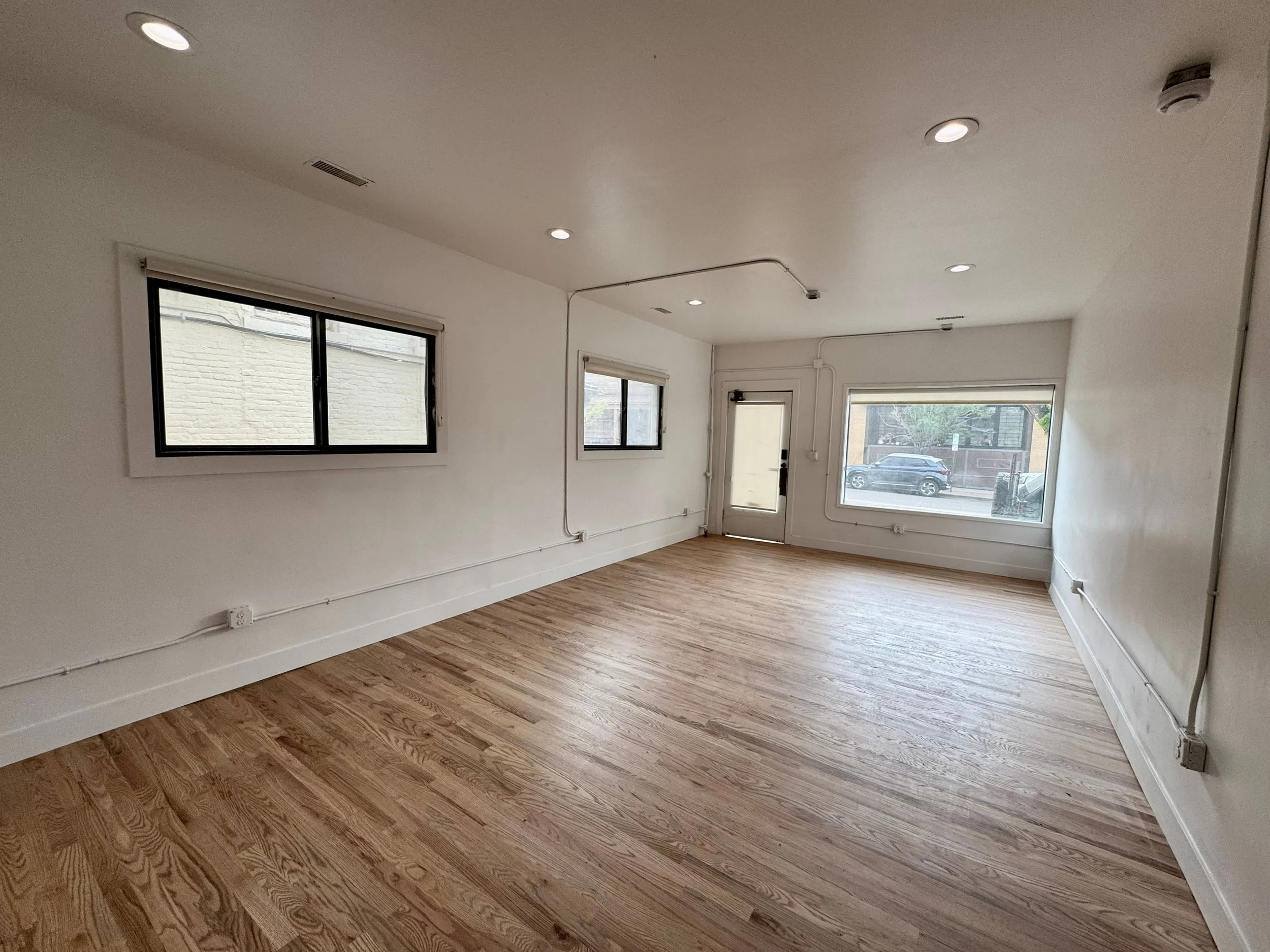 717-12th-street-golden-colorado-retail-office-lease-interior-suite-1-4.jpg