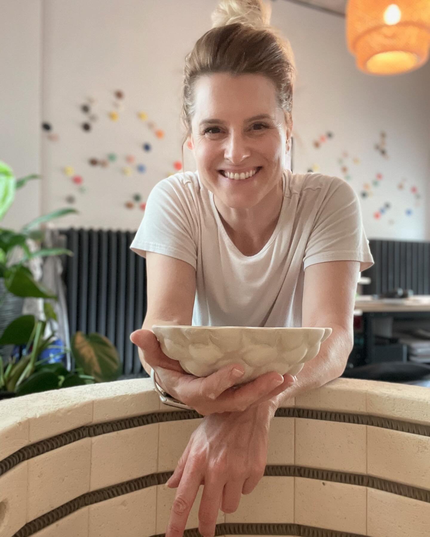 brennservice | zu hause get&ouml;pfert oder gegossen und keinen eigenen brennofen? 

ich brenne gerne deine kleinen und grossen kunstwerke, weihnachtsgeschenke oder glasurmuster. und berate dich gerne in fragen rund um das brennen, brenntemperaturen,