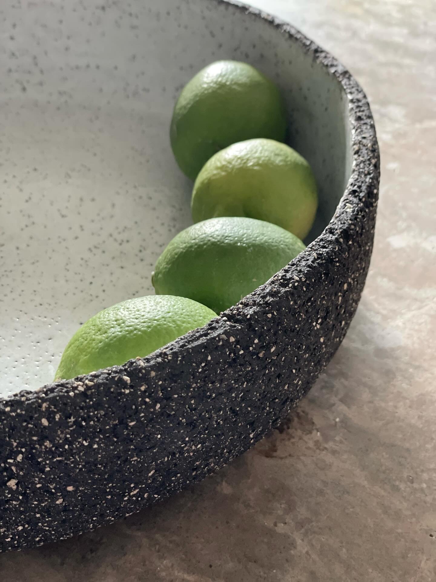 keramik | summer time is lime time 🤩

🖤

#limetime #summertime #limegreen #freshness #summervibes #keramikk #handgemacht #z&uuml;rich #lovezurich