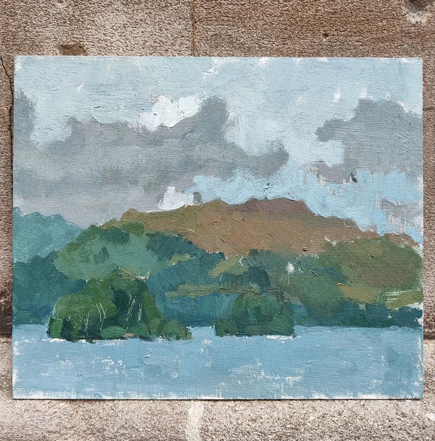 Lake Windermere, 2022
Oil on board
30 x 26cm

I particularly enjoyed designing the sky, standing on the bank with fabulous painters (and a flock Canada geese) for company.  Hello @elliotroworth_artist and @stephenhawkinsart - remember this?

PS Those