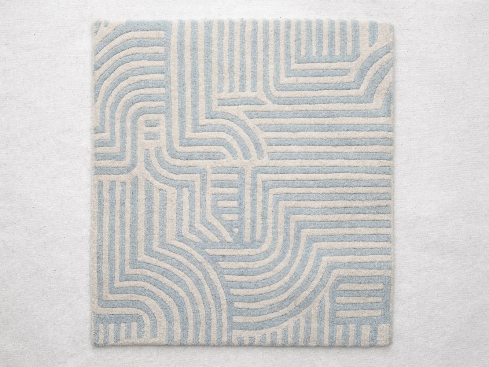 Labyrinth-Rug_studiosenjeh_3.jpg