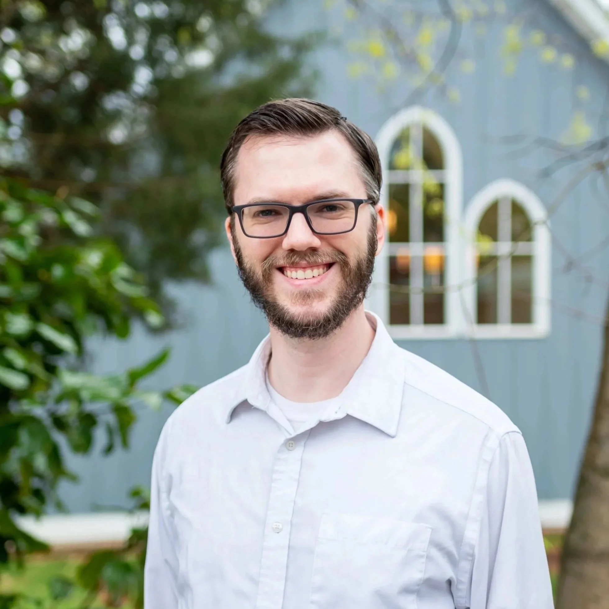 Raleigh, NC Choir Director for a Church with Traditional Music and Hymns from the 1940 Hymnal