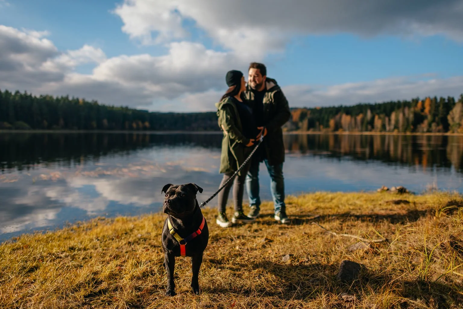 tehotenske-foceni-parove-brdy-prochazka-les-fotograf-couple-patrickhacha-budemetri-008.jpg