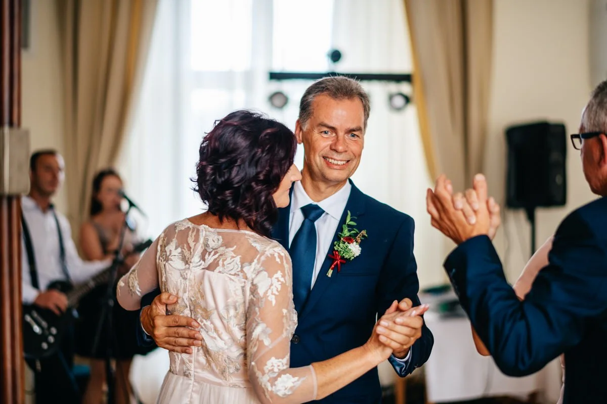 krtiny-kostel-svatba-fotograf-wedding-088.jpg
