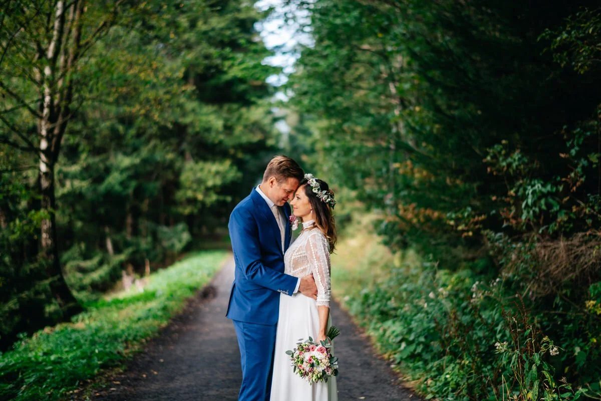 svatba-spindl-wedding-nahorach-hory-krkonose-spindleruvmlyn-horalka-priroda-hory-v-lese-113.jpg