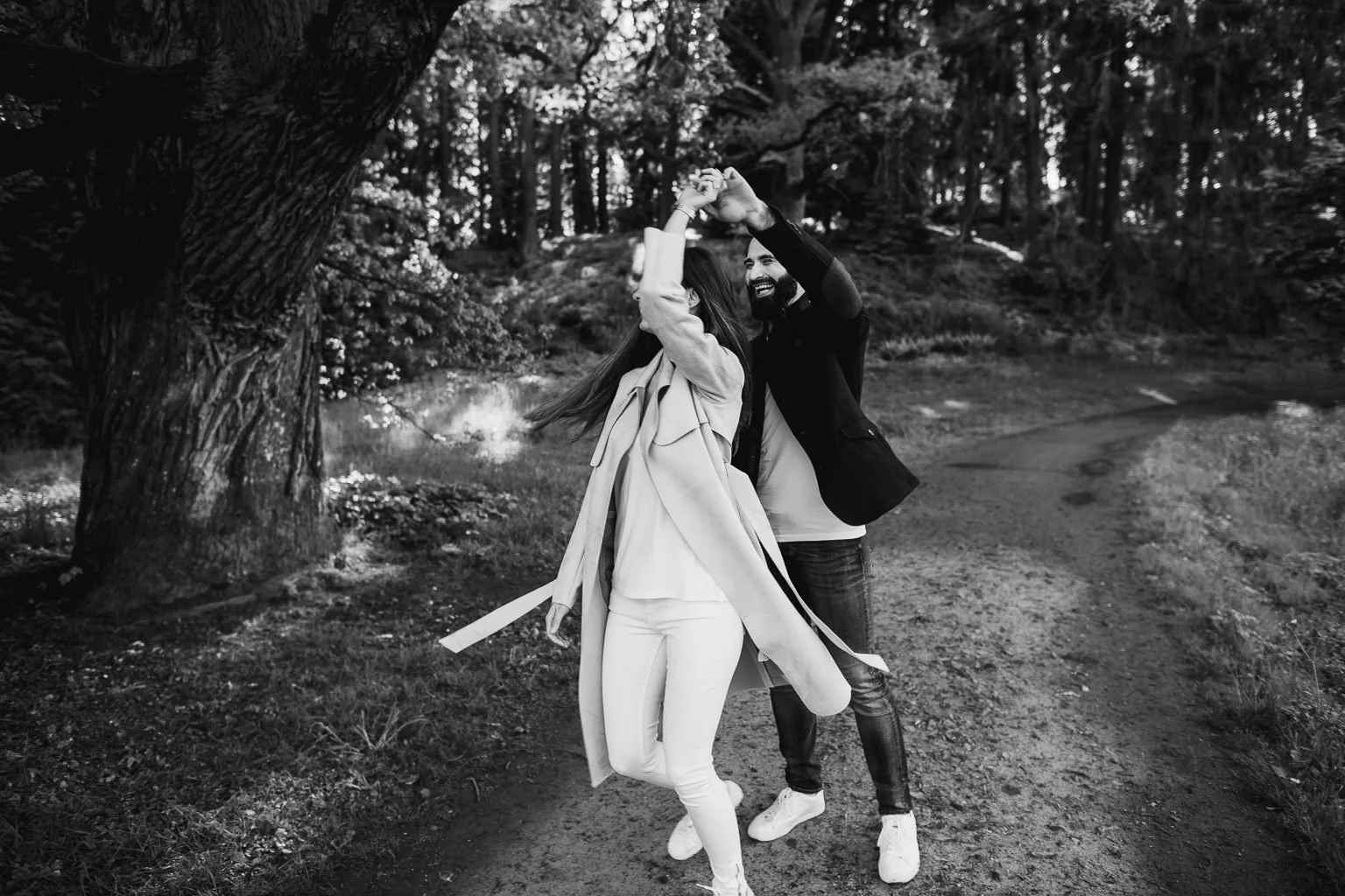 pruhonice-zamek-park-foceni-couple-prewedding-parove-predsvatebni-focení-patrikhacha-008.jpg