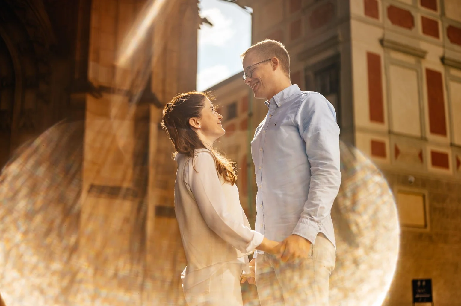 Prague-couple-shooting-old-prague-nikon-predsvatebni-foceni-fotograf-photographer-patrickhacha7.jpg