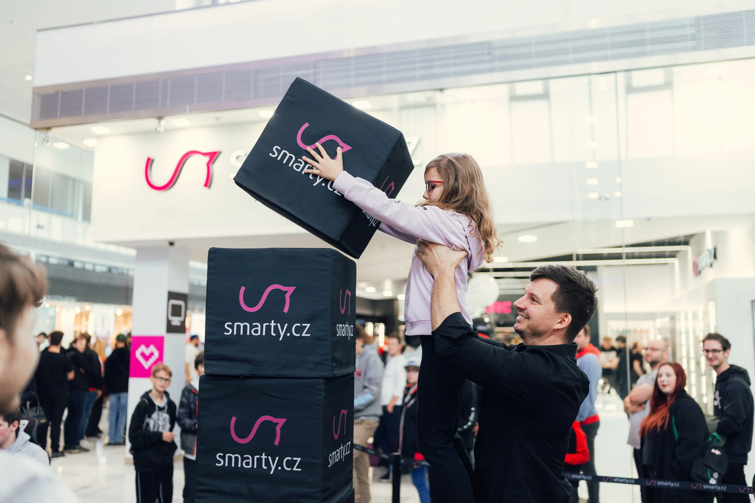 smarty-opening-klucizprahy-agrealus-ducklock-event-fotograf-Patrick-Hacha15.jpg