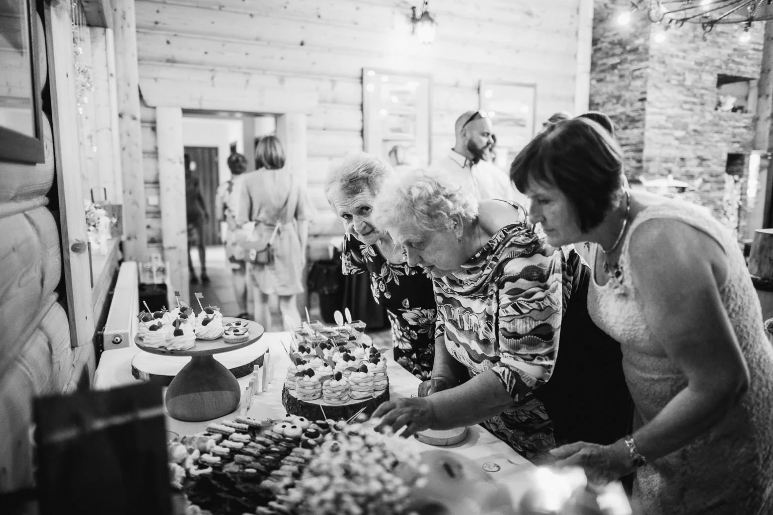 equitana-svatba-zahrobi-fotograf-wedding-patrikhacha-073.jpg