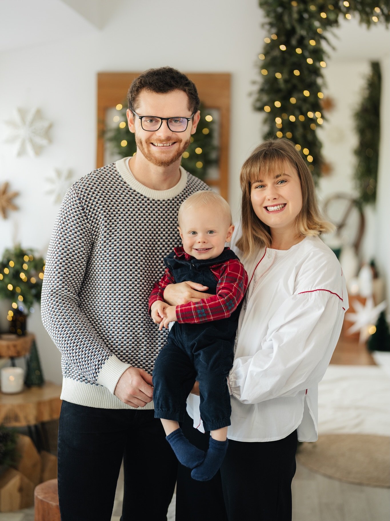 Prvn&iacute; fotky z v&aacute;nočn&iacute;ho focen&iacute; odevzd&aacute;ny. 🎁🎄Ateli&eacute;r je připraven a je&scaron;tě zb&yacute;v&aacute; na konec listopadu několik voln&yacute;ch term&iacute;nů.📸✨

Budu moc r&aacute;d, když doraz&iacute;te do