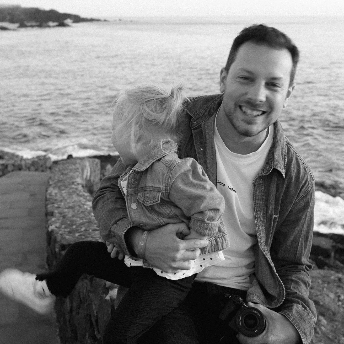 TO JSME MY na Tenerife🌴, u moře🌊, v teple☀️a v&scaron;ichni spolu&hellip;💛 #V&scaron;udezdej&scaron;&iacute; tyhle na&scaron;e cesty jak se vyhnout zimě, tmě bez slunce&hellip;

D&iacute;ky za tyhle bož&iacute; od @katerina.fajmon