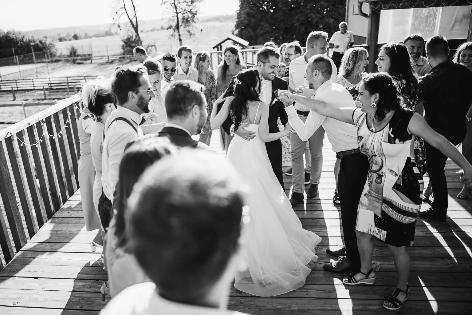 Frantiskuv-dvur-svatba-farma-klokocov-fotograf-wedding-patrikhacha-photographer-074.jpg