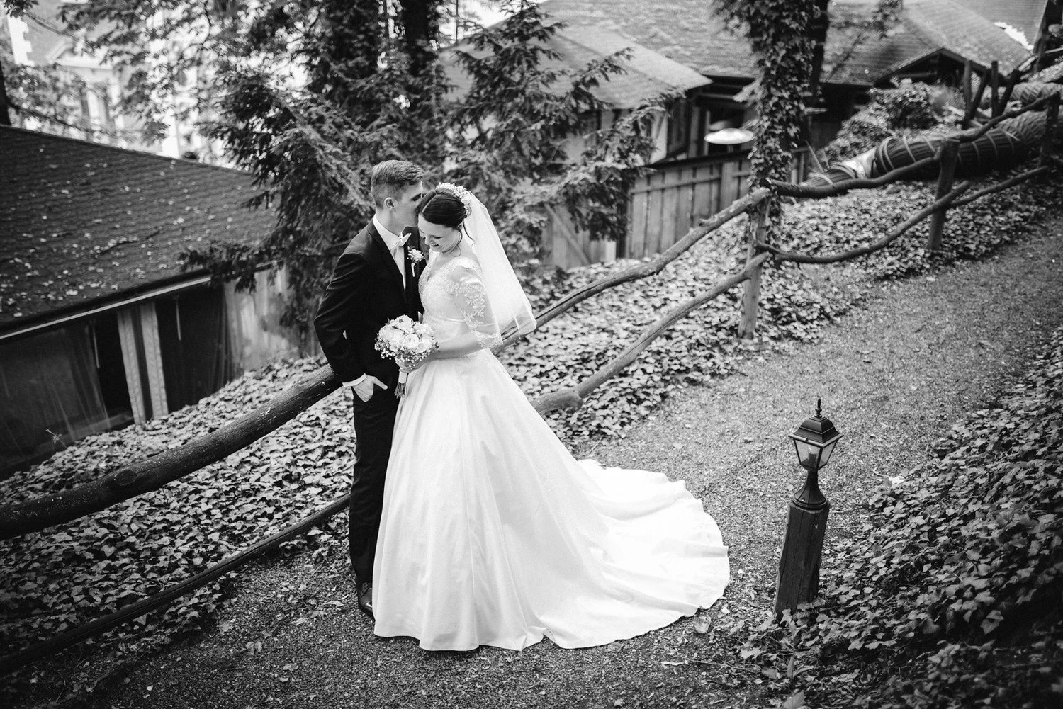 Michal &amp; Barča | Zahradní svatba ve Folklore Garden