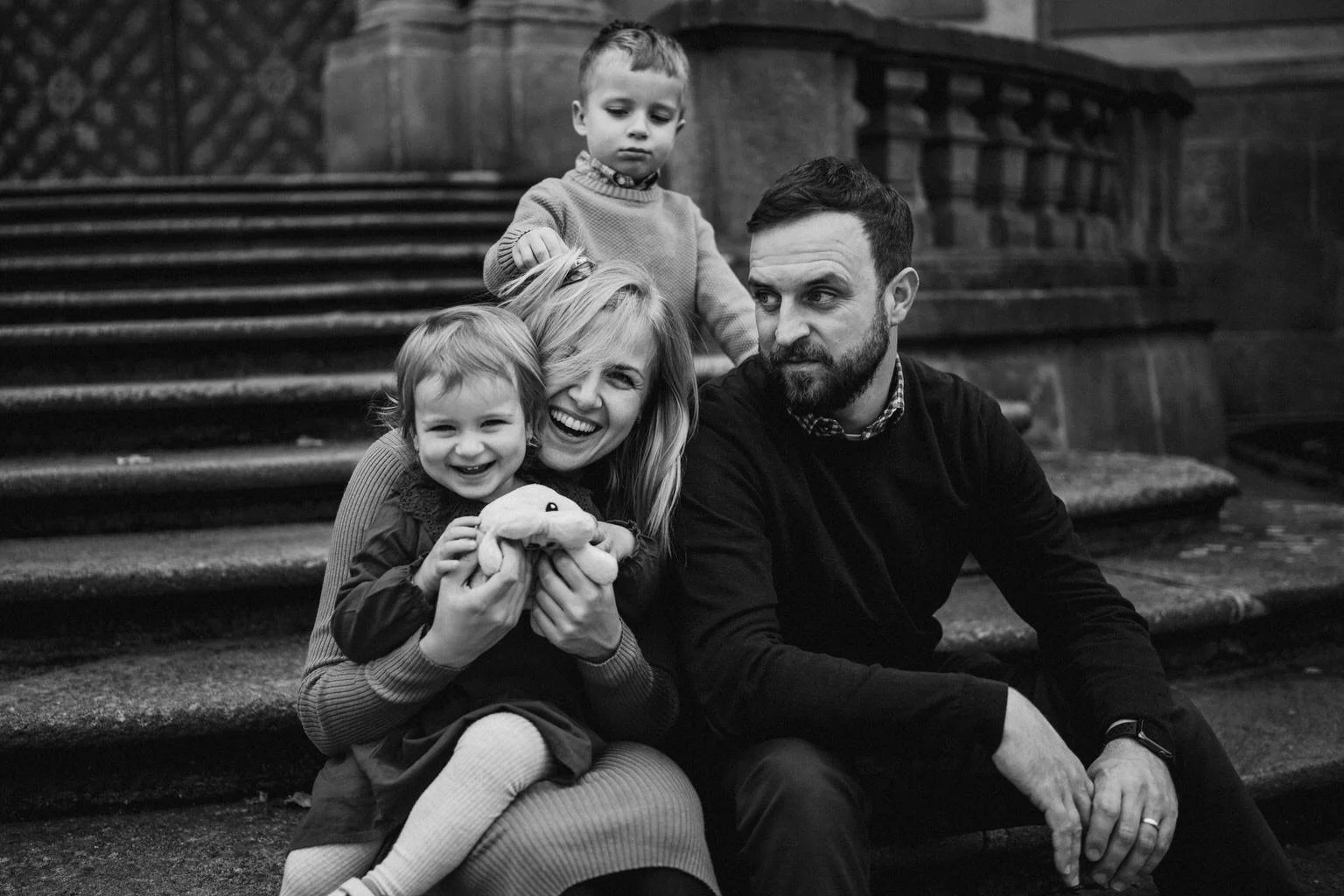 old-prague-novy-svet-fotograf-rodinne-foceni-family-love-photographer-202317.jpg