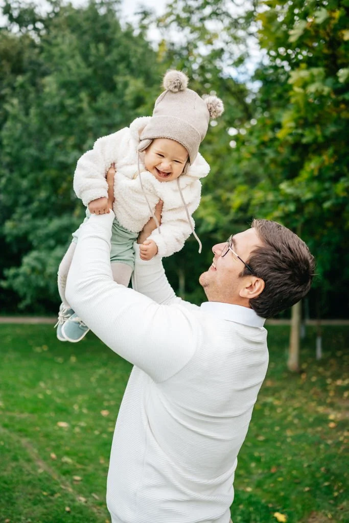 Praha-rodinne-foceni-laska-fotograf-prague-priroda-rodina-patrickhacha-202310.jpg