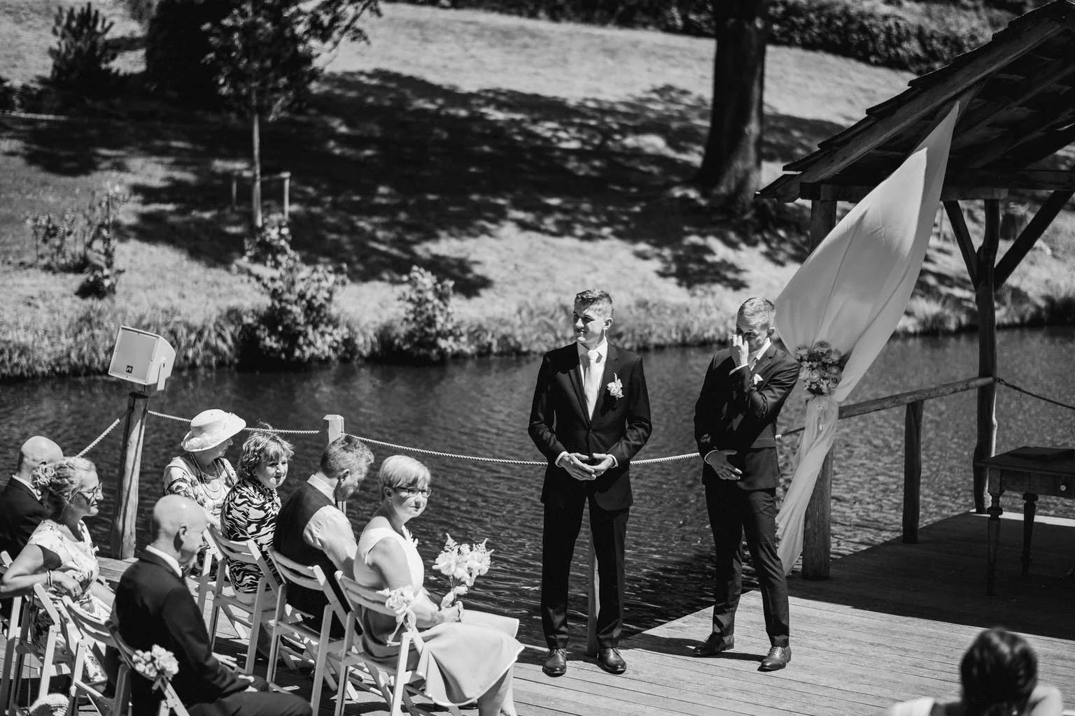 statek-vsetice-svatba-letni-boho-wedding-love-prague-fotograf-patrickhacha-202245.jpg