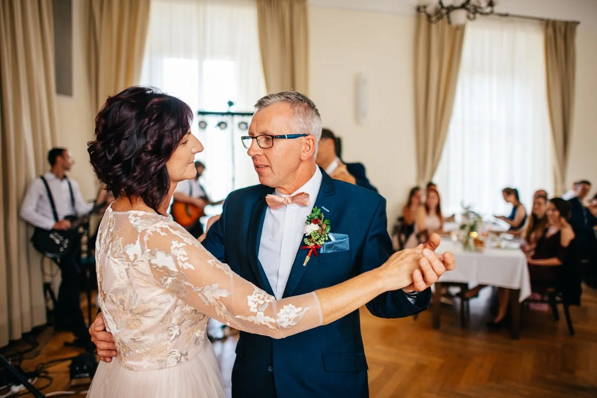 krtiny-kostel-svatba-fotograf-wedding-084.jpg