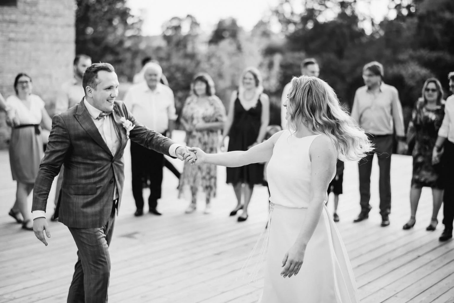 svatba-mlyn-na-dobry-vode-praha-wedding-prague-photographer-fotograf-2022-venkonvi85.jpg