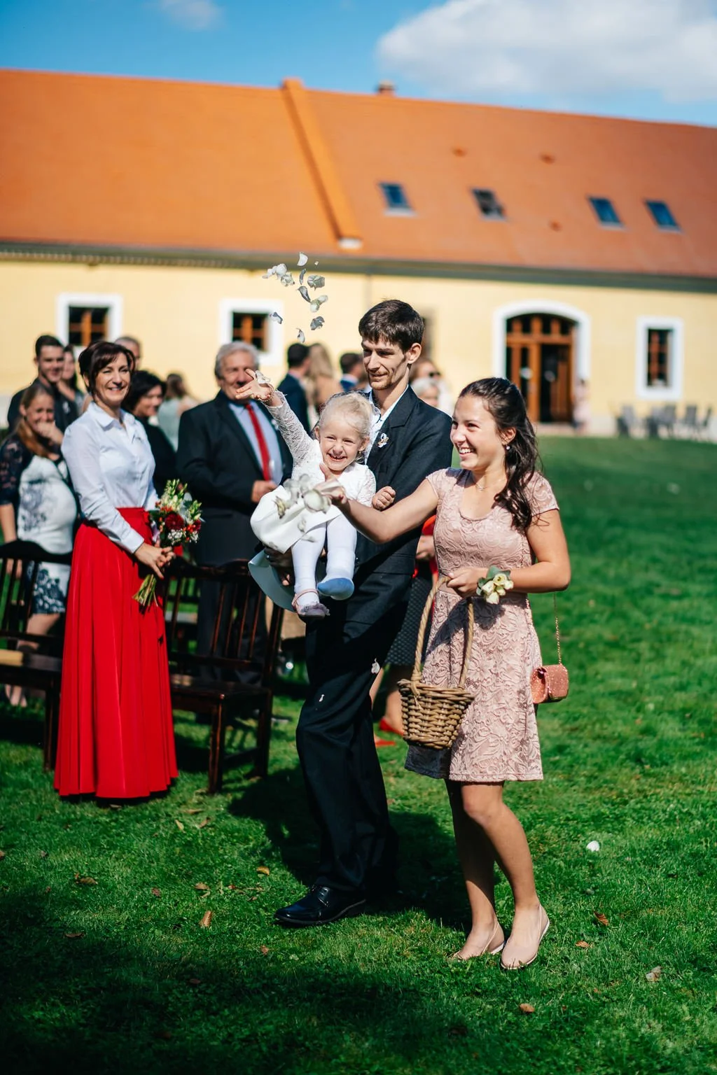 dvur-gigant-svatba-zaluzi-fotograf-wedding-patrikhacha-photographer-019.jpg