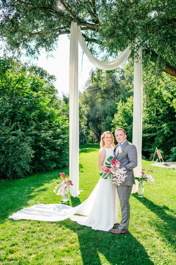 svatba-mlyn-na-dobry-vode-praha-wedding-prague-photographer-fotograf-2022-venkonvi60.jpg