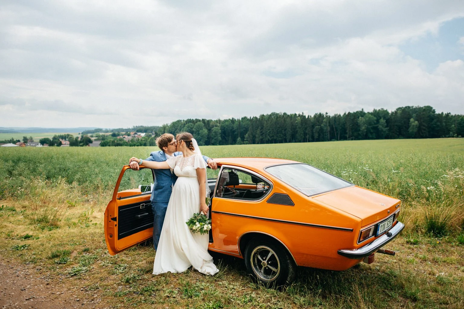 svatba-pribram-priroda-mlyn-kamenice-2022-fotograf-patrickhacha30.jpg