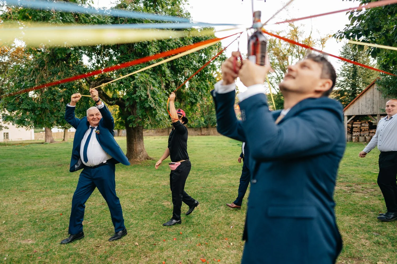 Svatba-pension-smolotel-141-zenich-vypletani-lahve-patrik-Hacha-fotograf.jpg