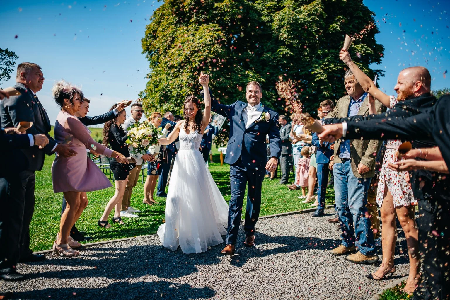 Frantiskuv-dvur-svatba-farma-klokocov-fotograf-wedding-patrikhacha-photographer-048.jpg