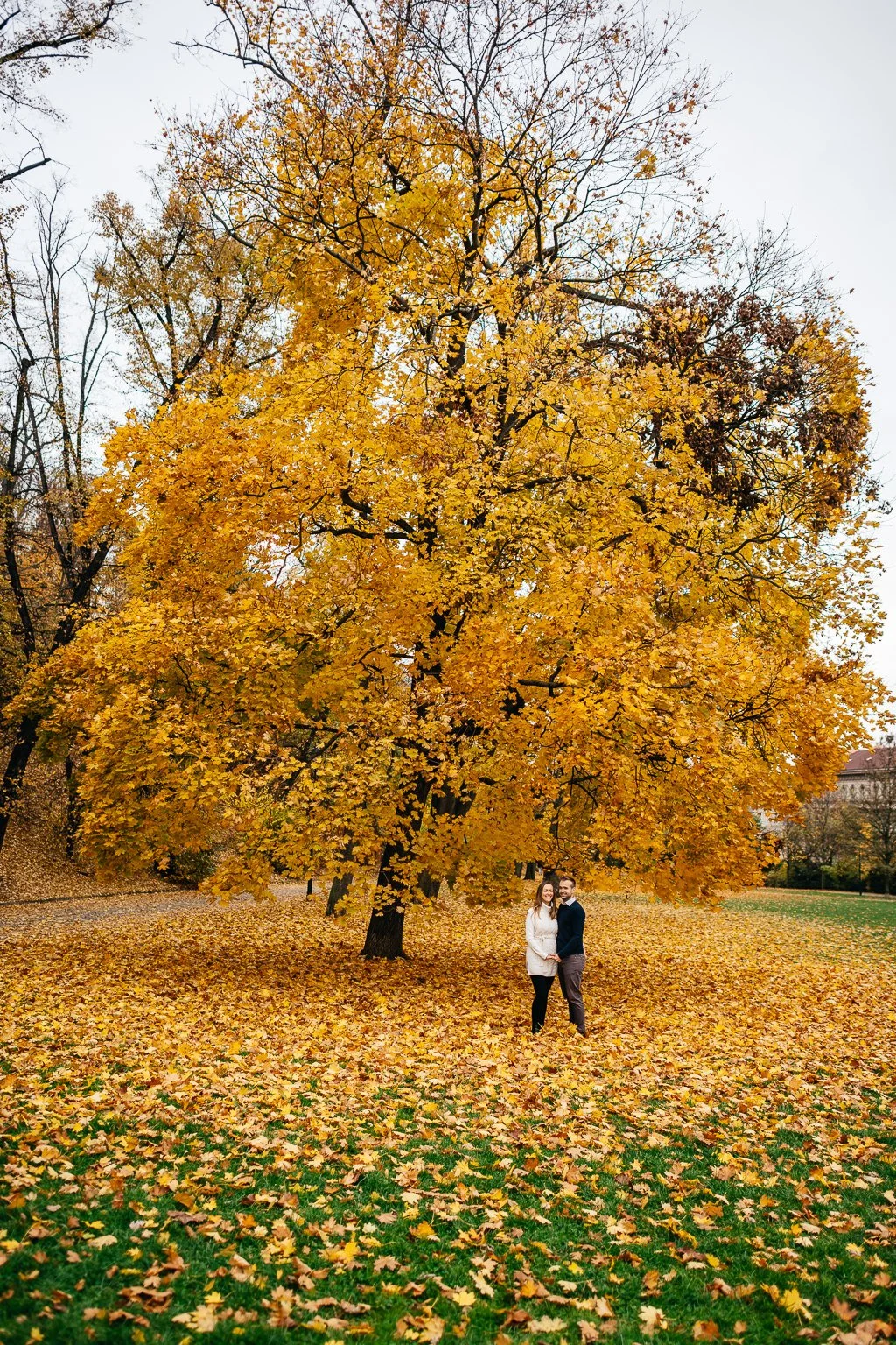 tehotenske-foceni-parove-praha-fotograf-couple-patrickhacha-budemetri-005.jpg