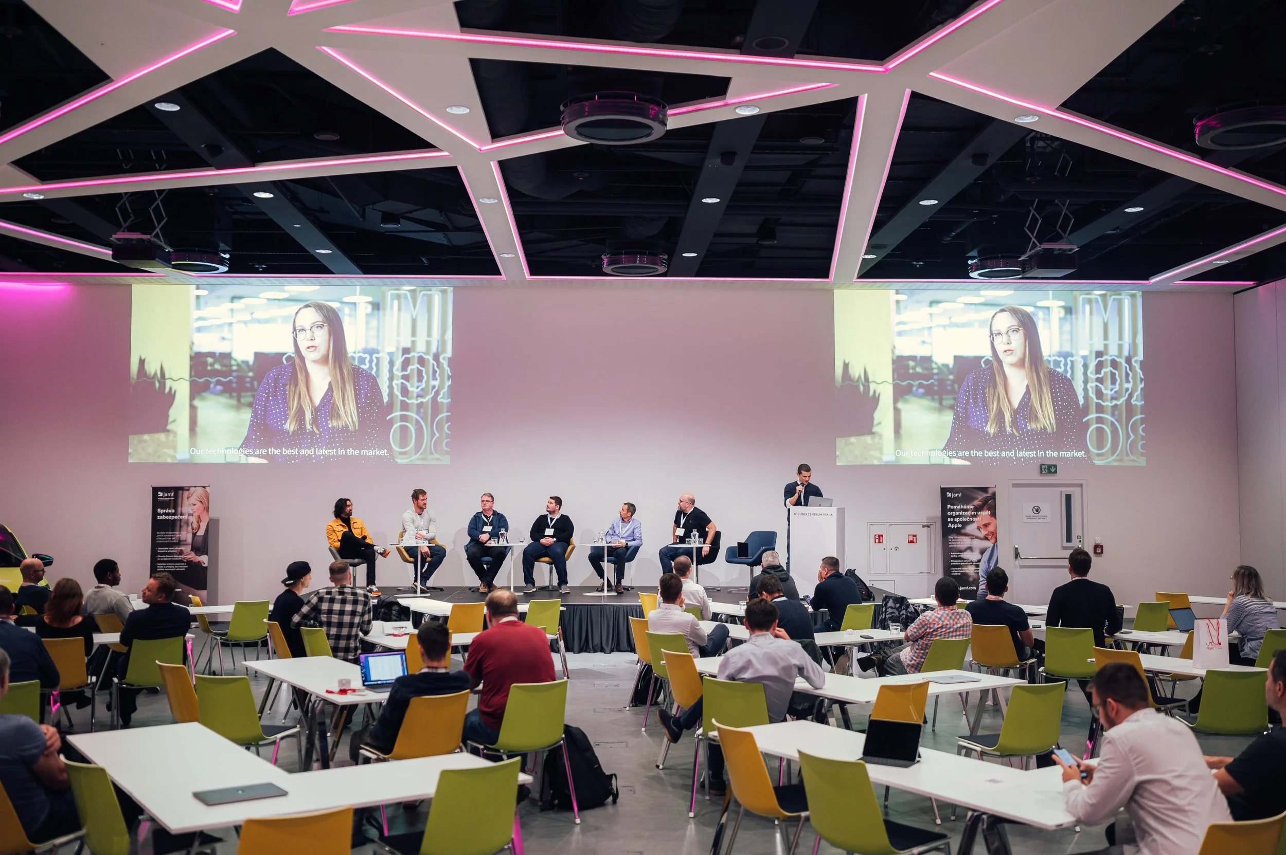 cubex-konference-iwant-petrmara-event-fotograf-Patrick-Hacha13.jpg
