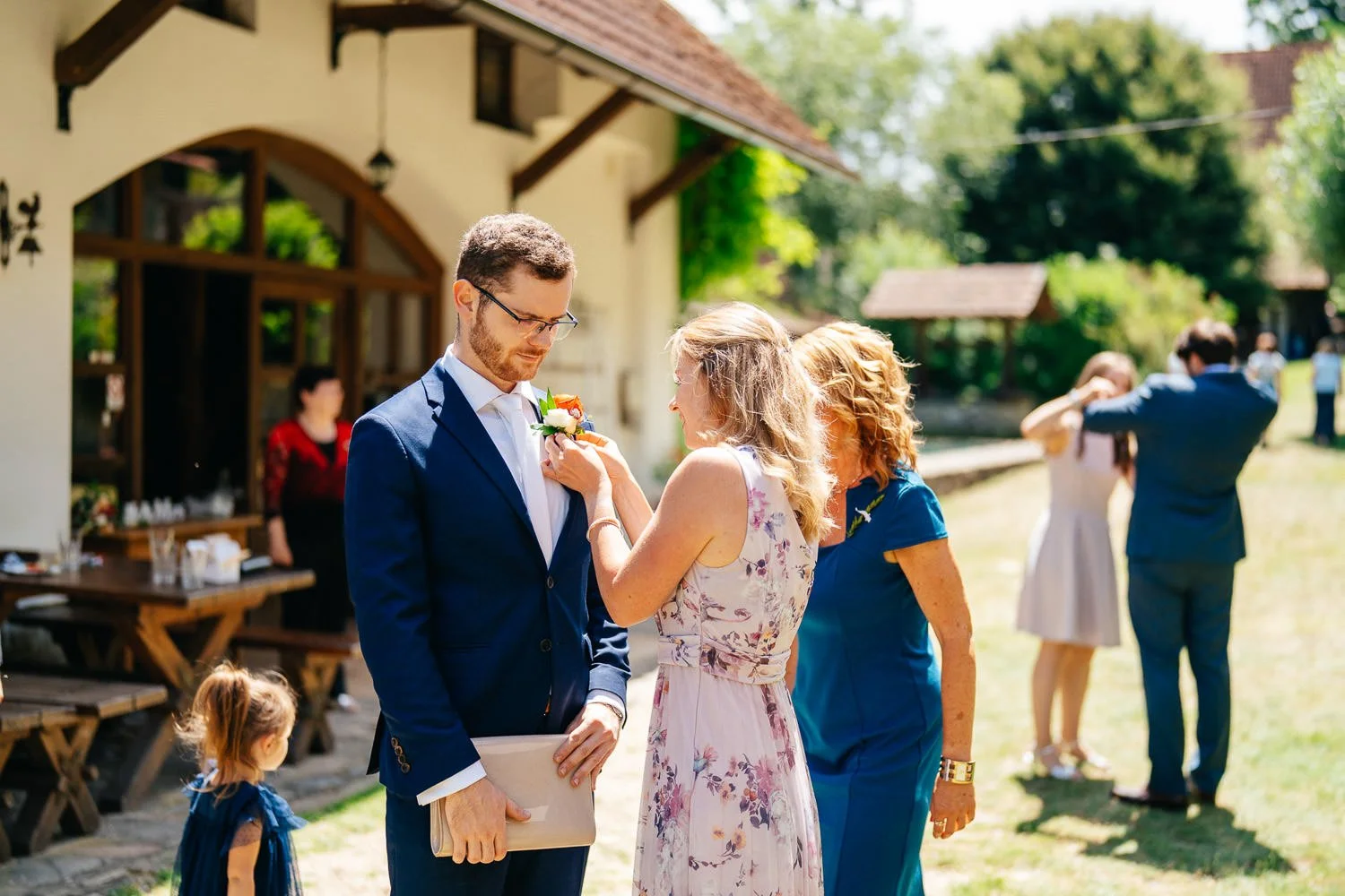 Svatba-statek-vletice-018-kosraz-zenich-patrik-Hacha-fotograf.jpg