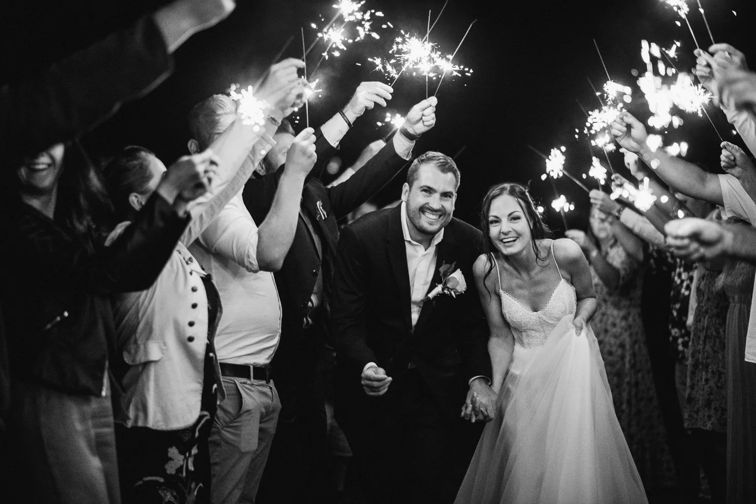 Frantiskuv-dvur-svatba-farma-klokocov-fotograf-wedding-patrikhacha-photographer-114.jpg