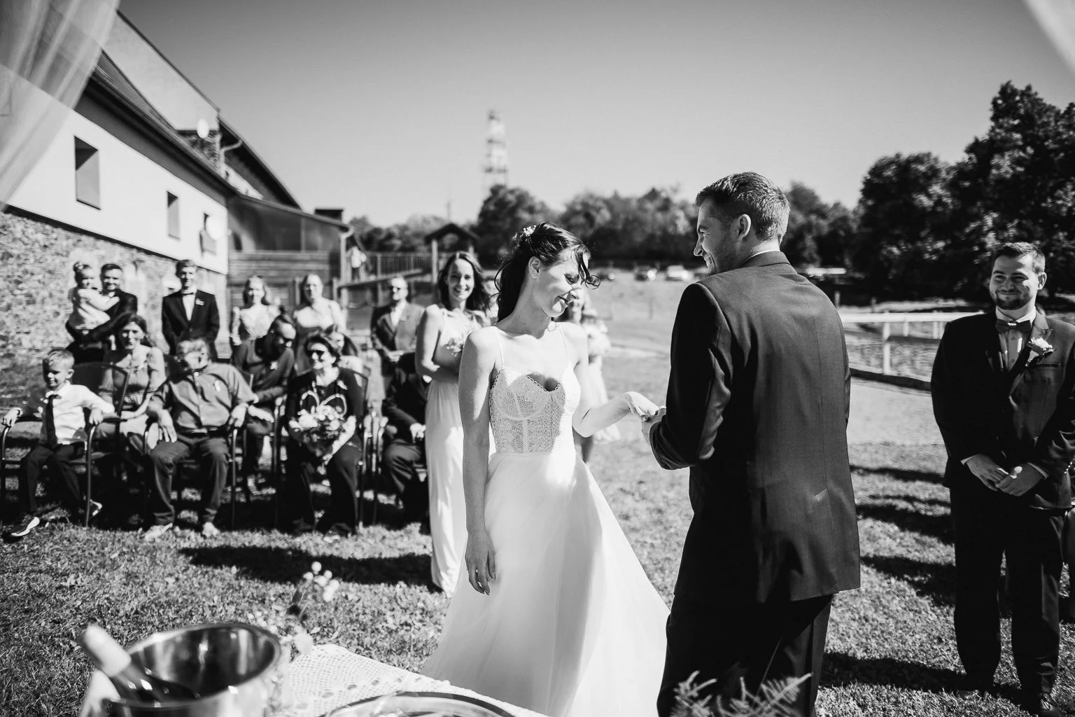 Frantiskuv-dvur-svatba-farma-klokocov-fotograf-wedding-patrikhacha-photographer-041.jpg