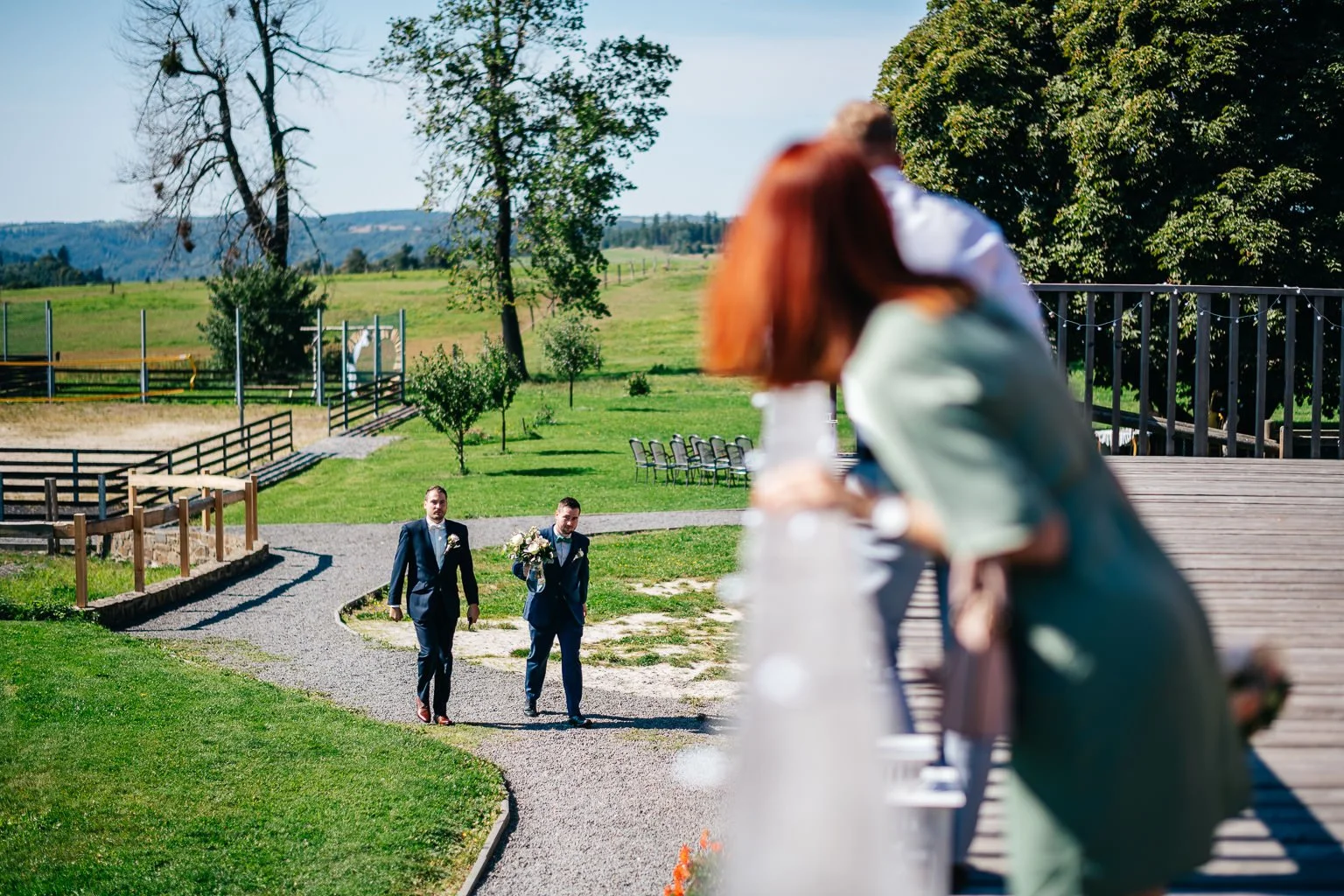 Frantiskuv-dvur-svatba-farma-klokocov-fotograf-wedding-patrikhacha-photographer-021.jpg